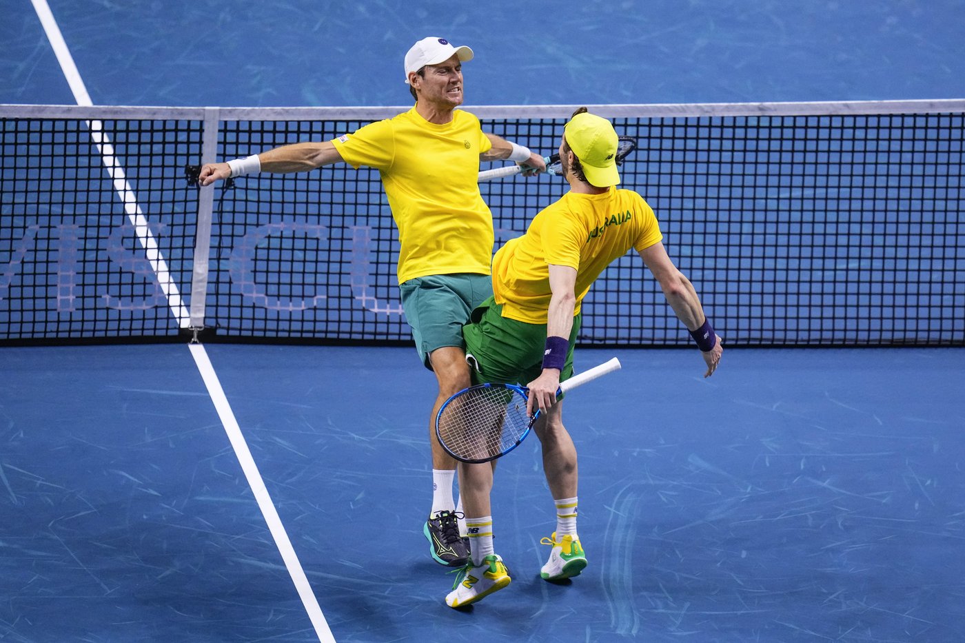 US Davis Cup captain Bob Bryan's last-minute doubles switch doesn't work in loss to Australia | iNFOnews.ca