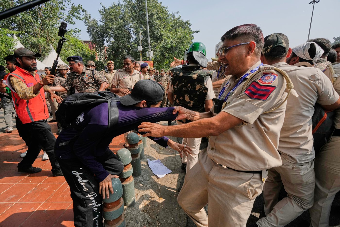 India cracks down on youth protests as anger grows against Modi and election chief | iNFOnews.ca