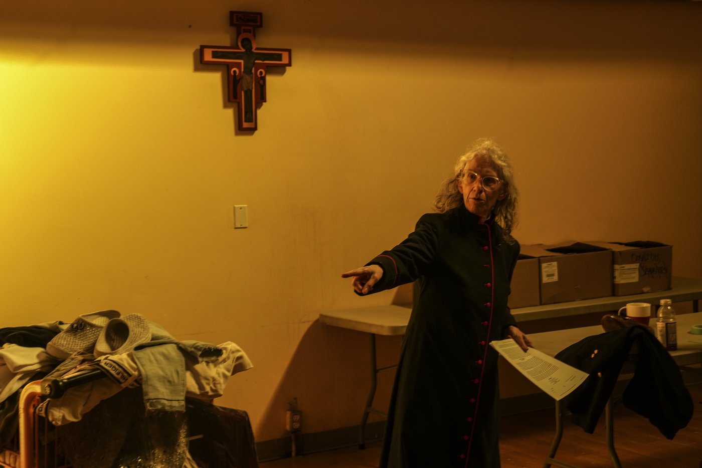 'You people can change this,' priest tells Ottawa elite as she wins award for book on homelessness | iNFOnews.ca
