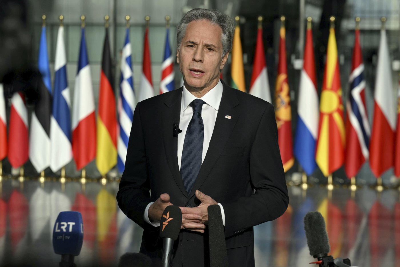 Biden is sending aid to help Ukraine keep fighting next year, Blinken says | iNFOnews.ca