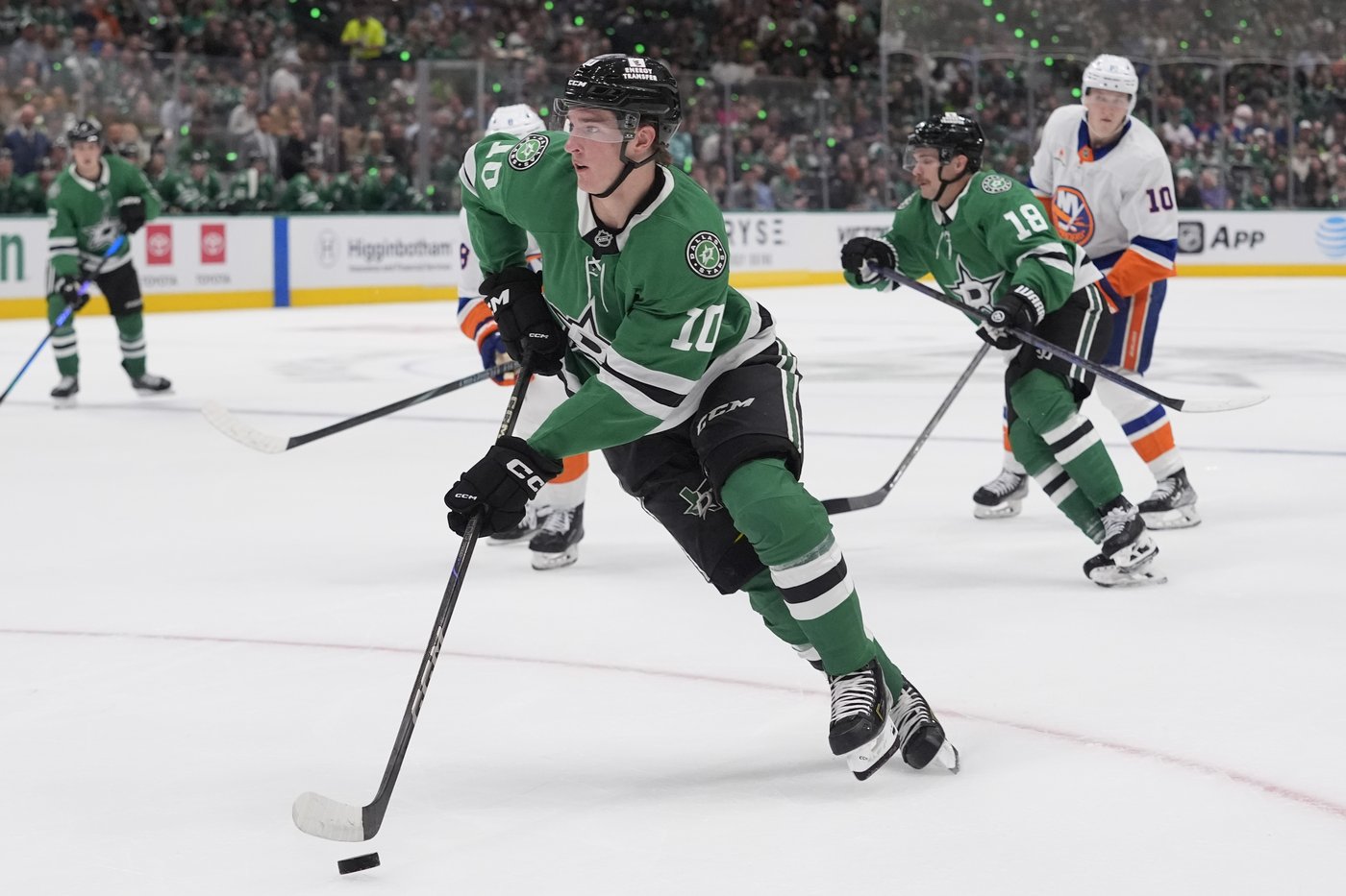 Seguin scores twice, Oettinger stops 34 shots for 11th shutout in Stars' 3-0 win over Islanders | iNFOnews.ca Seguin scores twice, Oettinger stops 34 shots for 11th shutout in Stars' 3-0 win over Islanders | iNFOnews.ca