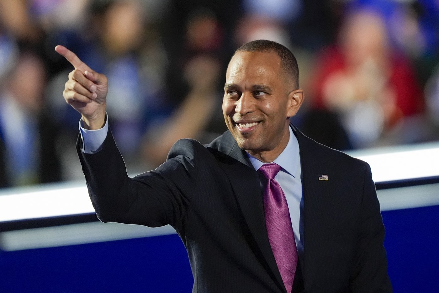 Hakeem Jeffries chooses calm over chaos as Democrats work to win the House majority | iNFOnews.ca