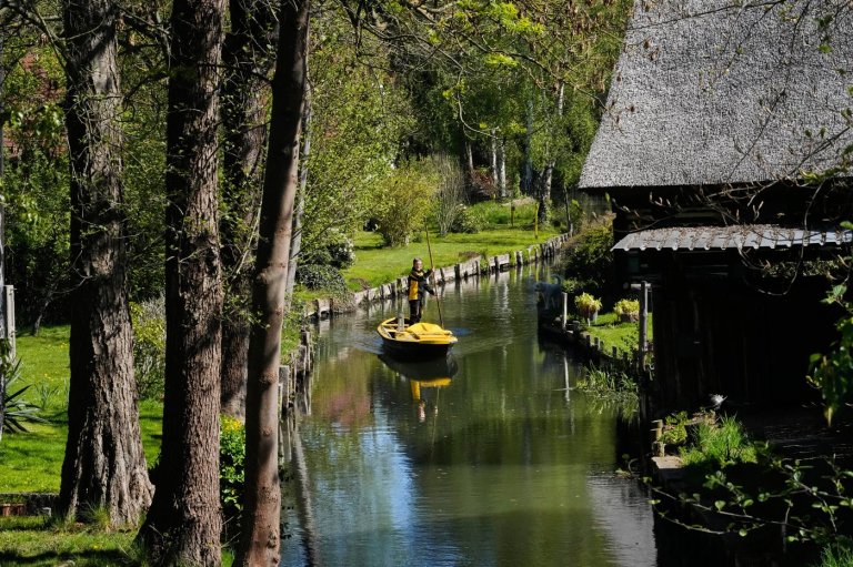 In a remote German village, mail is delivered by boat during warmer months | iNFOnews.ca