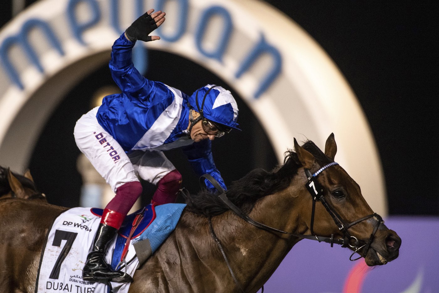 Top jockey Frankie Dettori working with tax authorities after losing anonymity in dispute | iNFOnews.ca