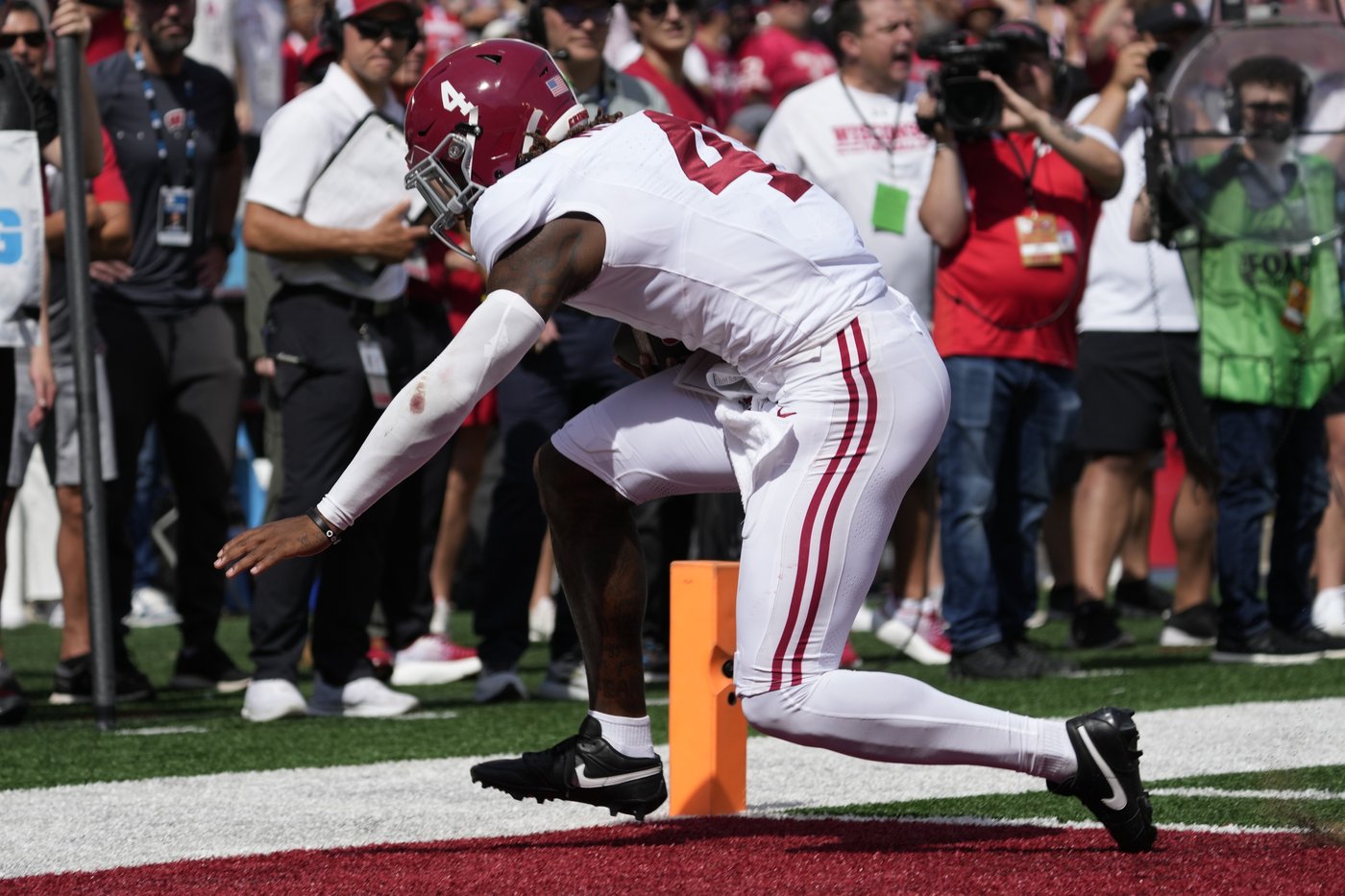 Star quarterbacks Milroe, Beck gear up for rematch of SEC Championship Game | iNFOnews.ca