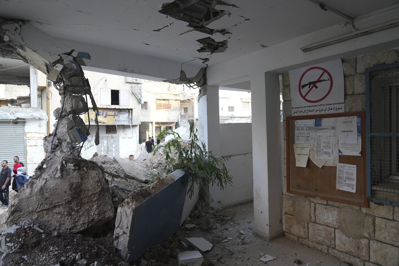 Middle East latest: 7 people killed in Israel by rocket fire from Lebanon | iNFOnews.ca