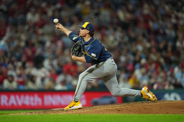 Brewers reach 100 wins for first time, slow Phillies' playoff push with 5-1 victory | iNFOnews.ca