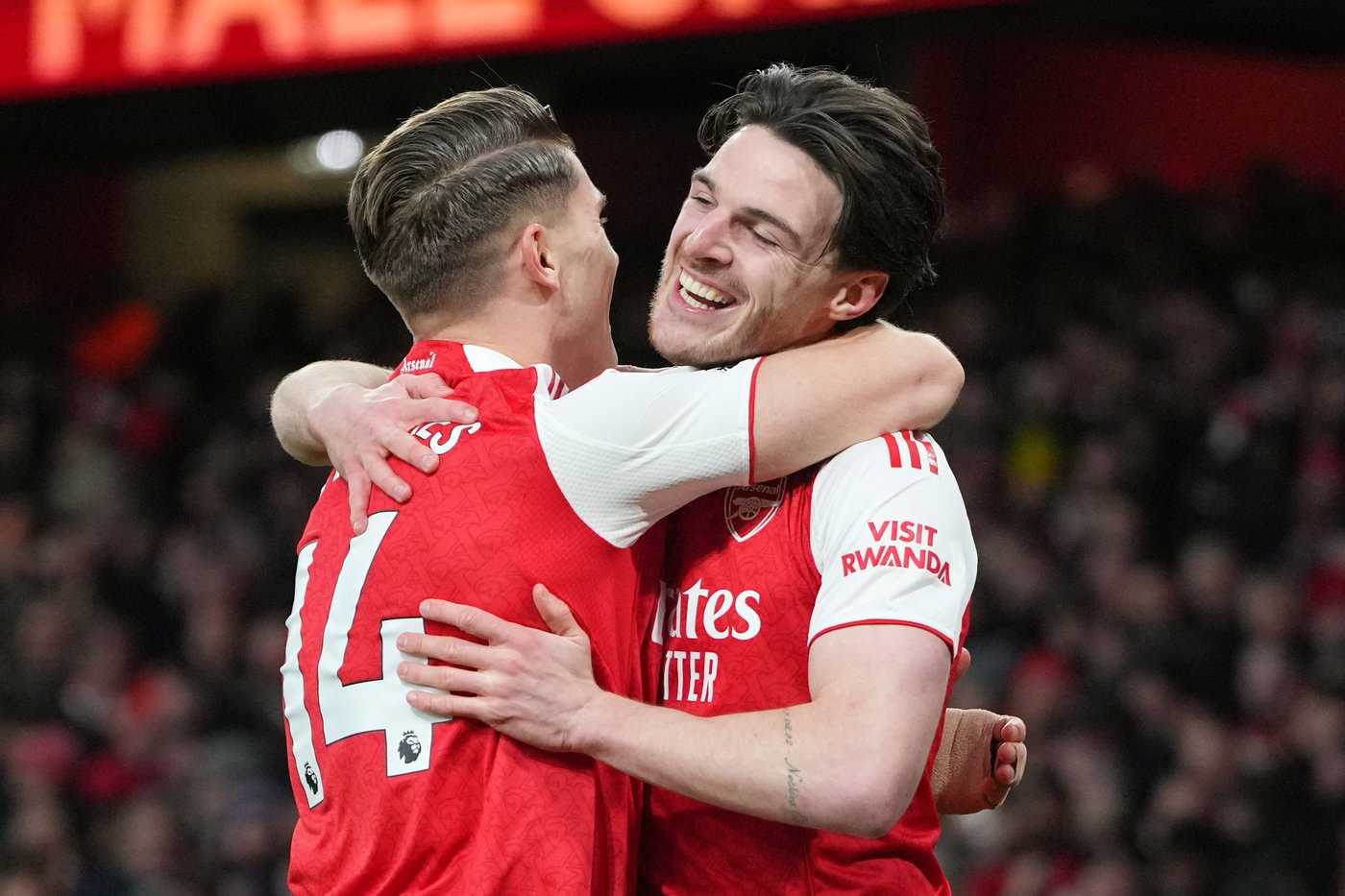 Arsenal stays top as Man City and Aston Villa apply the pressure and Liverpool resurgence continues | iNFOnews.ca Arsenal stays top as Man City and Aston Villa apply the pressure and Liverpool resurgence continues | iNFOnews.ca