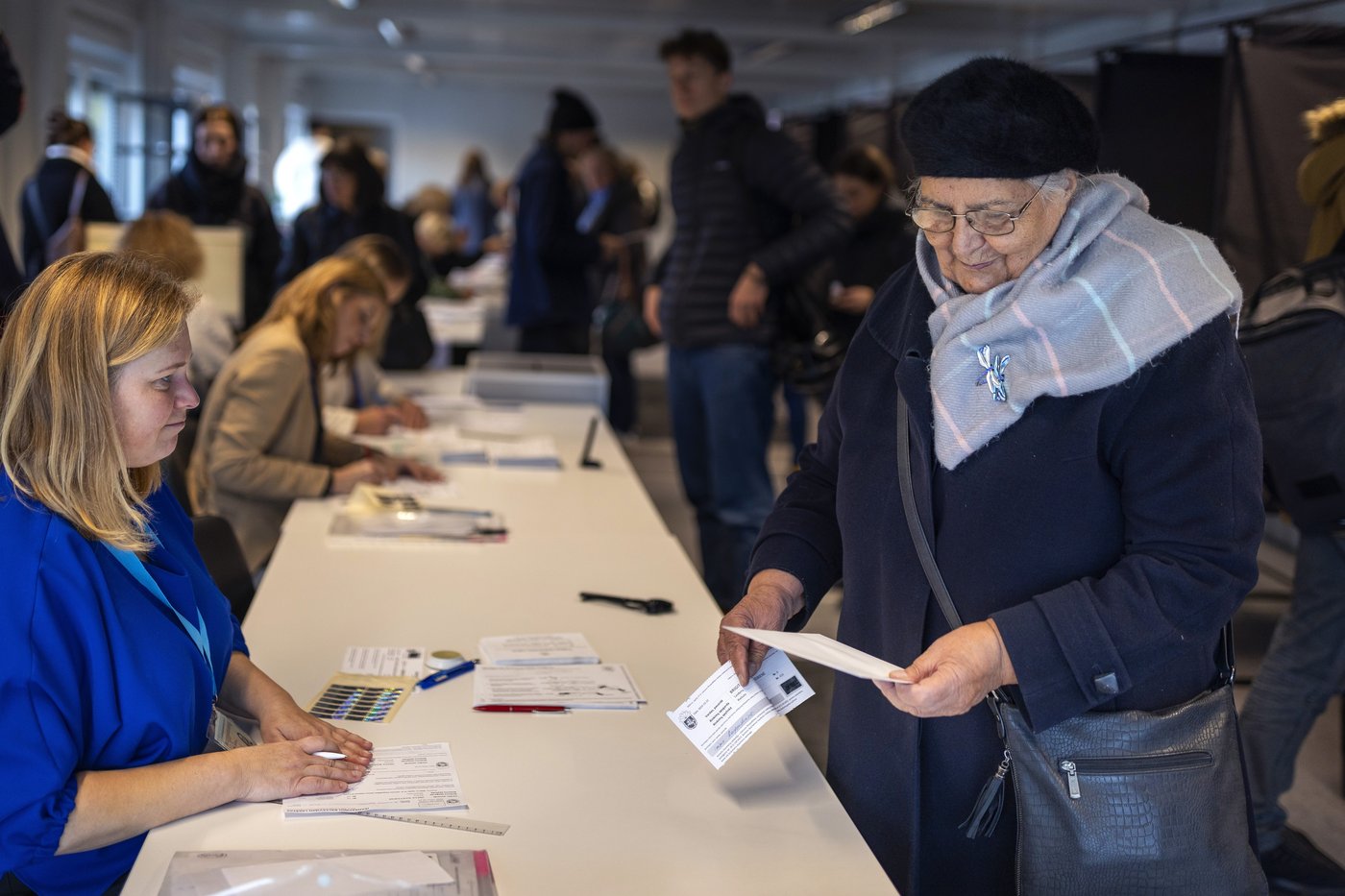 Lithuania votes in the 2nd round of its parliamentary election, with change uncertain | iNFOnews.ca