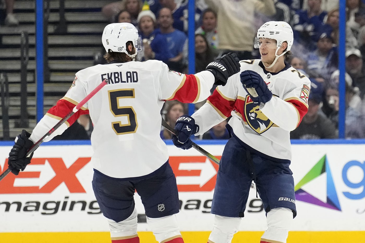 Panthers use short-handed goals to beat Lightning 4-2 in opener of home-and-home set | iNFOnews.ca