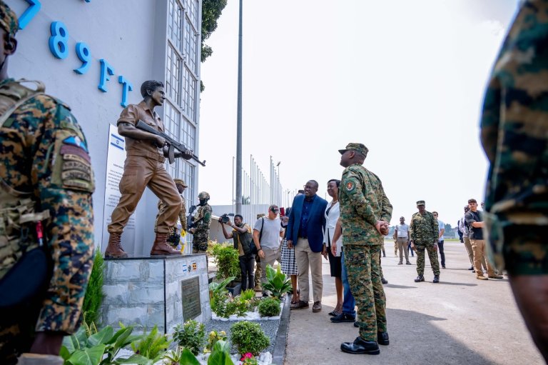 Uganda's military unveils statue of Netanyahu's brother who died in 1976 Entebbe hostage rescue | iNFOnews.ca