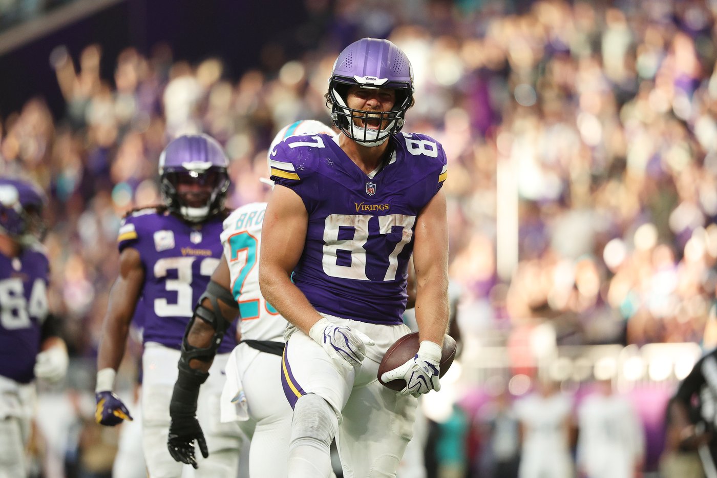 Murray and the Vikings might've found some momentum for a lagging offense, late in their latest win | iNFOnews.ca