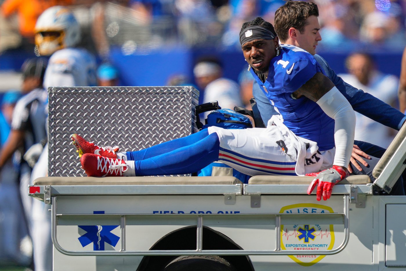 Giants' Malik Nabers carted off against Chargers with knee injury | iNFOnews.ca