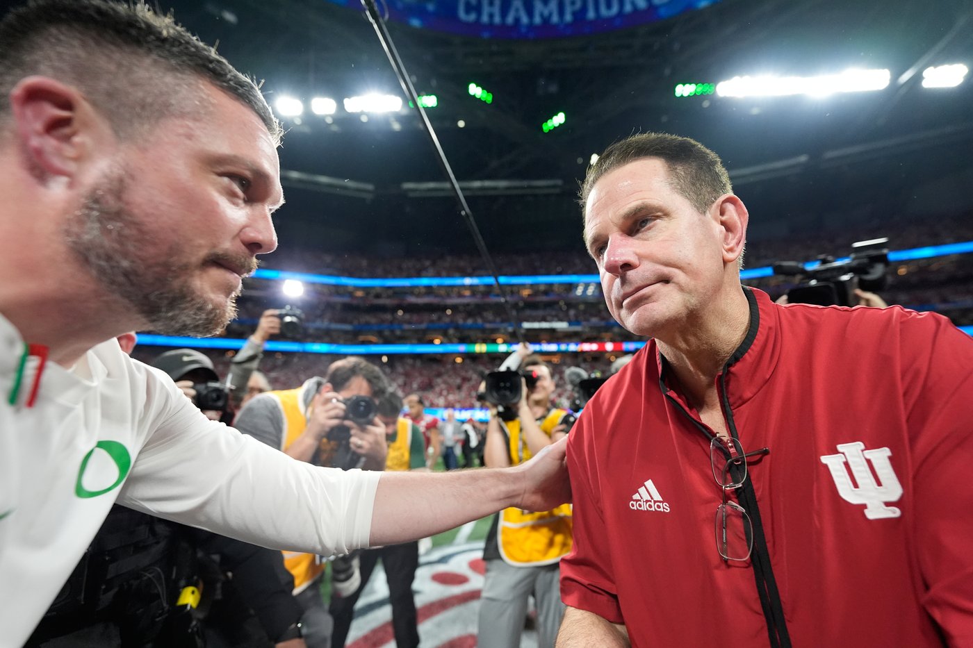 Dante Moore and the Oregon Ducks self-destruct in 56-22 Peach Bowl loss to No. 1 Indiana | iNFOnews.ca Dante Moore and the Oregon Ducks self-destruct in 56-22 Peach Bowl loss to No. 1 Indiana | iNFOnews.ca