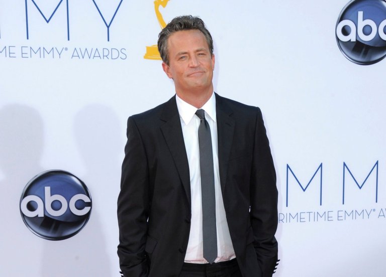 'Shoot me up with a big one': A timeline of the last days of Matthew Perry | iNFOnews.ca