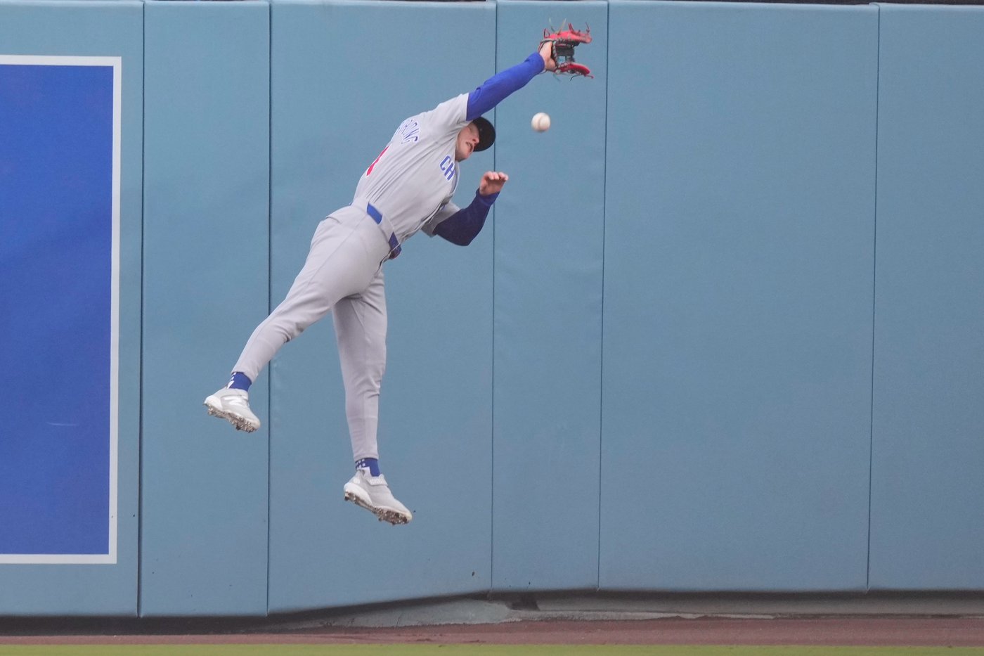 Wrobleski dazzles with 6 scoreless innings, wins 4th straight start as Dodgers beat Cubs, 6-0 | iNFOnews.ca Wrobleski dazzles with 6 scoreless innings, wins 4th straight start as Dodgers beat Cubs, 6-0 | iNFOnews.ca