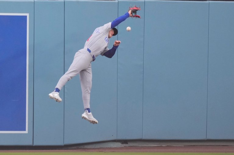 Wrobleski dazzles with 6 scoreless innings, wins 4th straight start as Dodgers beat Cubs, 6-0 | iNFOnews.ca