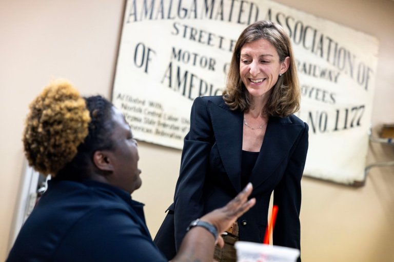 Virginia Democrats pick nominees in 2 US House seats they hope to flip in midterms | iNFOnews.ca