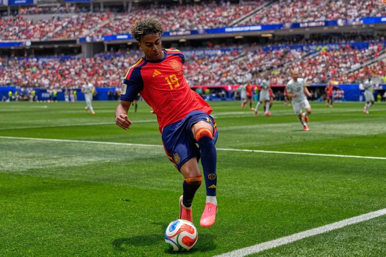Lamine Yamal without a goal, yet Spain's young superstar is attacking threat in a 3-0 knockout win | iNFOnews.ca