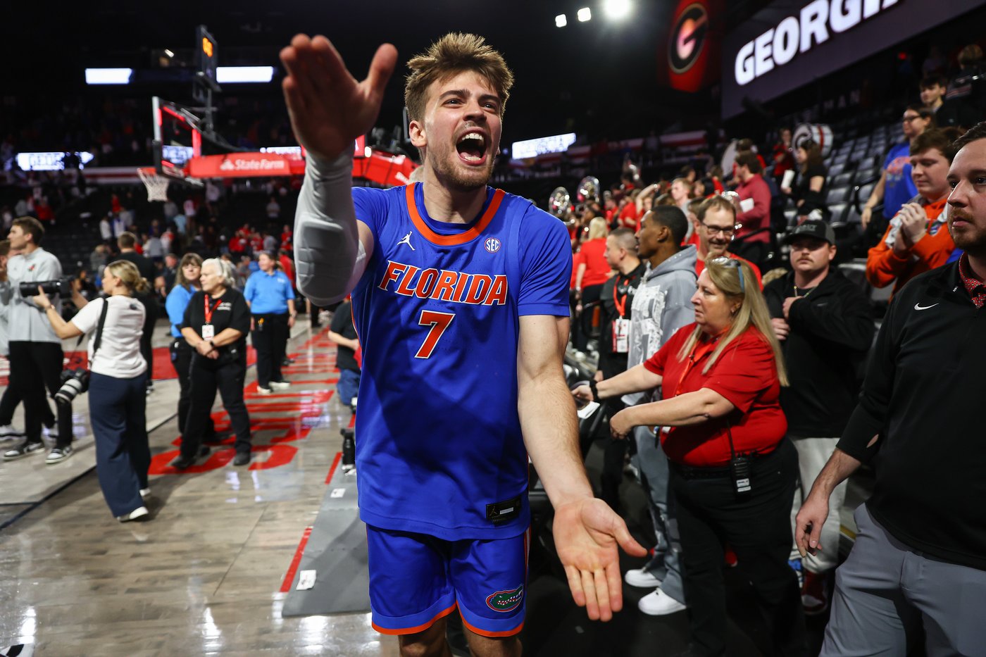 After a sluggish start, No. 14 Florida now looks like a team capable of a repeat | iNFOnews.ca After a sluggish start, No. 14 Florida now looks like a team capable of a repeat | iNFOnews.ca