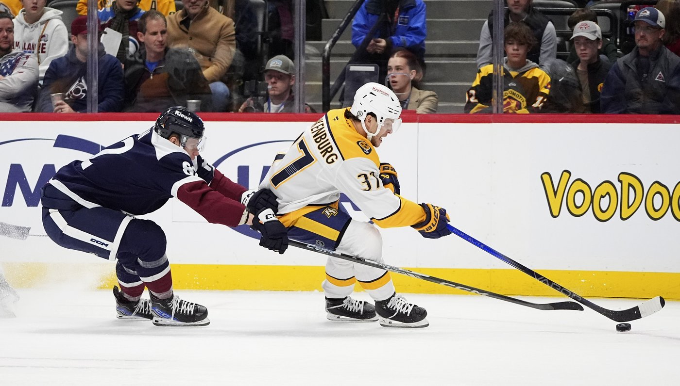Blackwood has 38 saves in debut, Avalanche beat Predators 5-2 | iNFOnews.ca Blackwood has 38 saves in debut, Avalanche beat Predators 5-2 | iNFOnews.ca