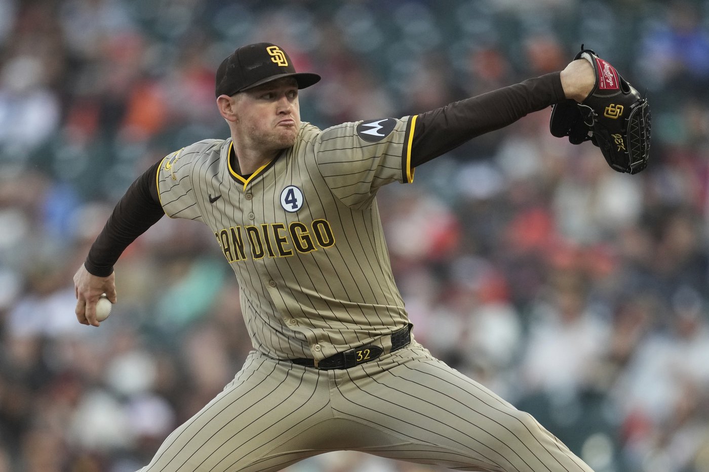 Jose Iglesias' sacrifice fly in the 10th lifts Padres over Giants 1-0 | iNFOnews.ca