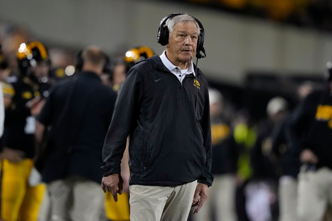 Mark Gronowski leads Iowa rally past Penn State, 25-24 | iNFOnews.ca