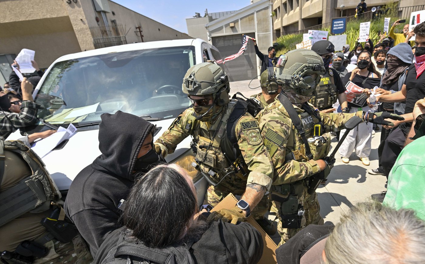 FACT FOCUS: A Craigslist ad is not proof of paid protesters in LA. It was posted as a prank | iNFOnews.ca