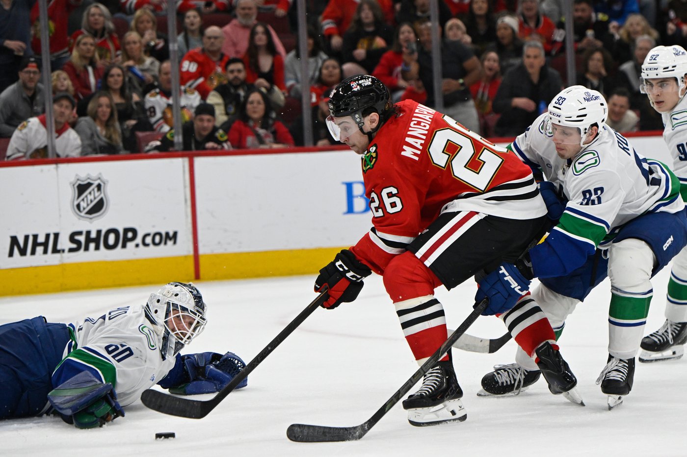 Blackhawks D Louis Crevier and F Andrew Mangiapane sidelined by injuries | iNFOnews.ca Blackhawks D Louis Crevier and F Andrew Mangiapane sidelined by injuries | iNFOnews.ca