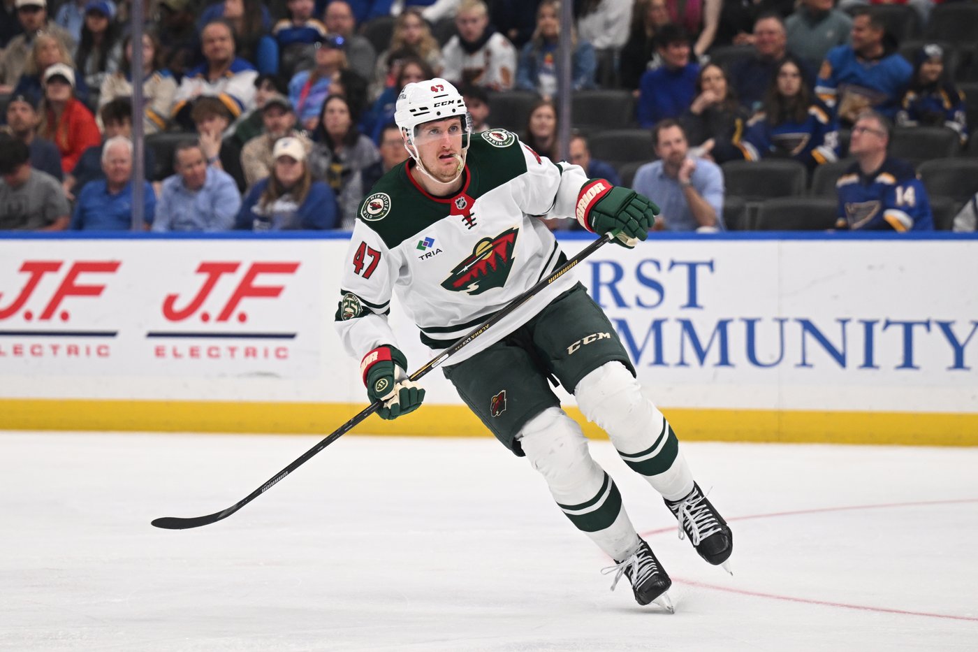 Wild sign center Michael McCarron to a 6-year, $20M contract after his impactful midseason arrival | iNFOnews.ca