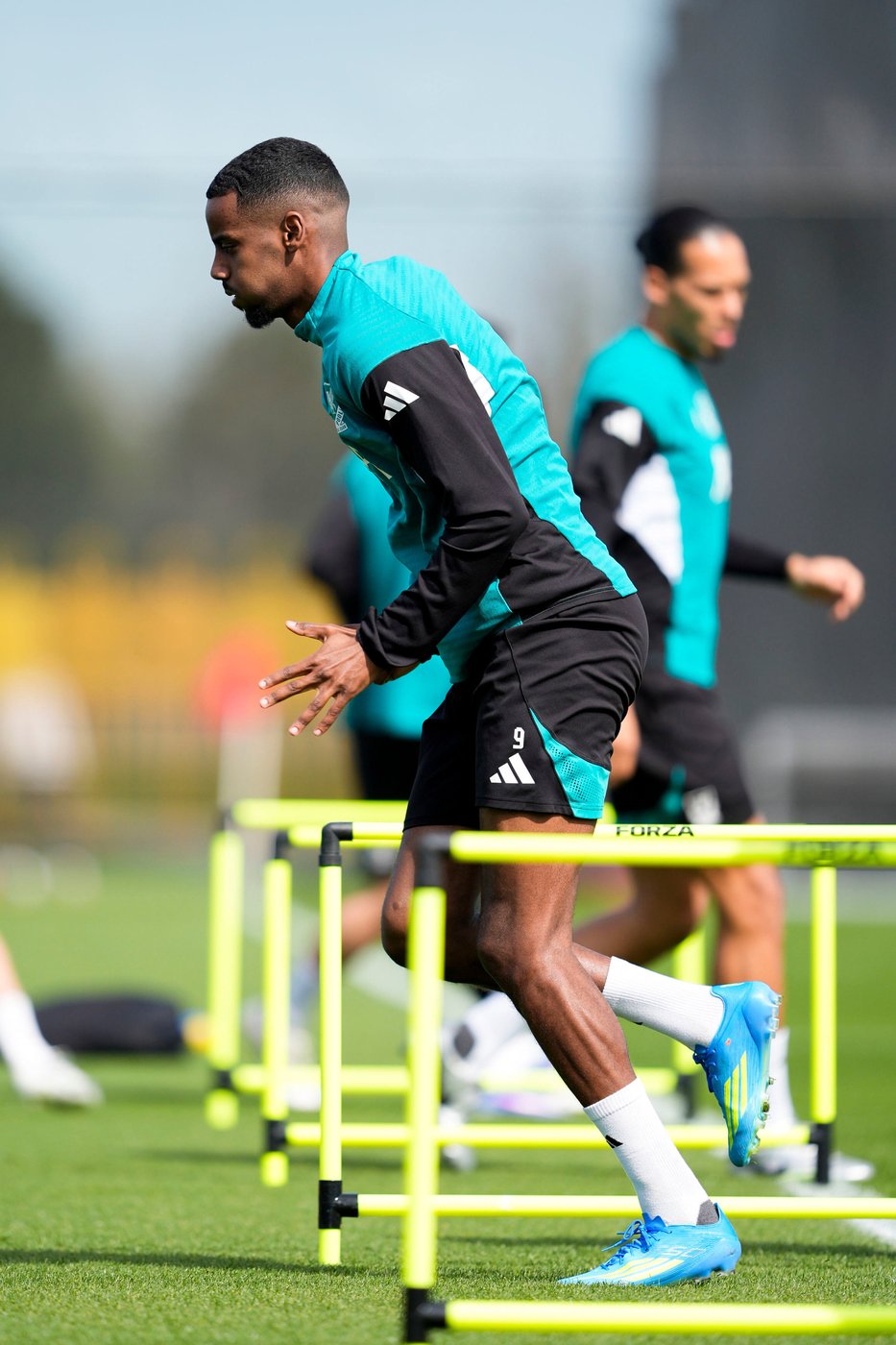 Liverpool boosted as Isak returns for Champions League quarterfinal against PSG | iNFOnews.ca Liverpool boosted as Isak returns for Champions League quarterfinal against PSG | iNFOnews.ca