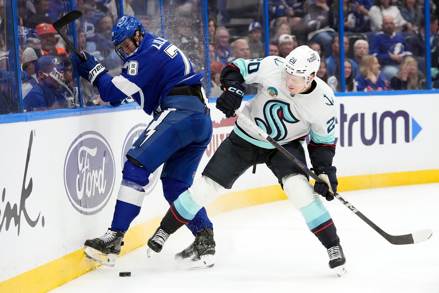 Montour scores in OT to lead Kraken past Lightning 4-3 | iNFOnews.ca