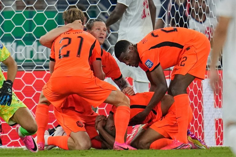 Netherlands and Morocco head to extra time tied at 1-1 in World Cup Round of 32 | iNFOnews.ca