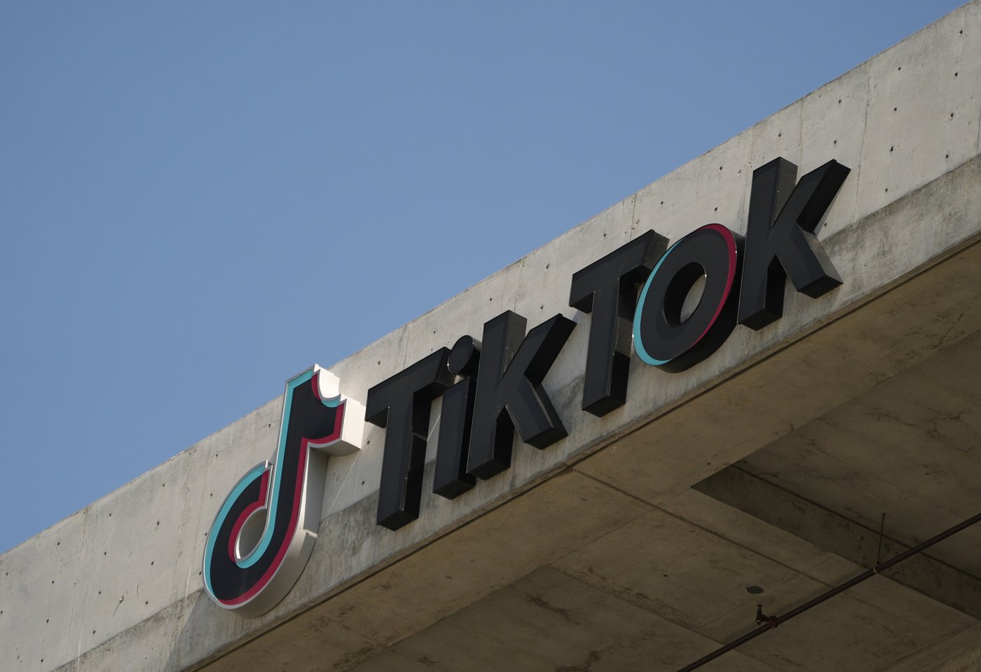 Ahead of U.S. TikTok ban, Canadians flock to Chinese 'RedNote' app | iNFOnews.ca Ahead of U.S. TikTok ban, Canadians flock to Chinese 'RedNote' app | iNFOnews.ca