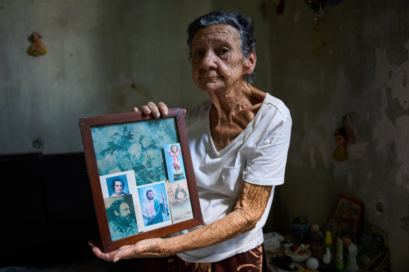 PHOTO ESSAY: AP photos capture elderly Cubans coping with deepening economic crisis | iNFOnews.ca