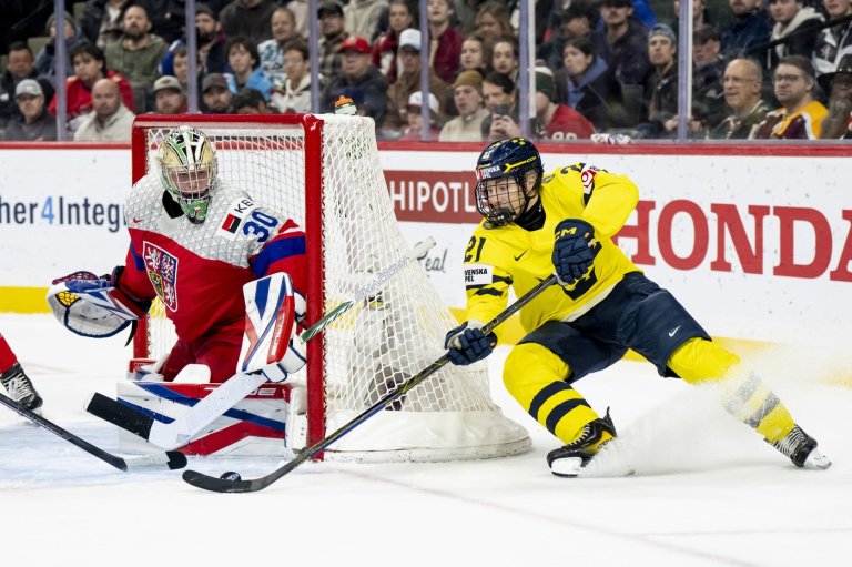 Jets sign first-round pick Viggo Bjorck to three-year, entry-level deal | iNFOnews.ca