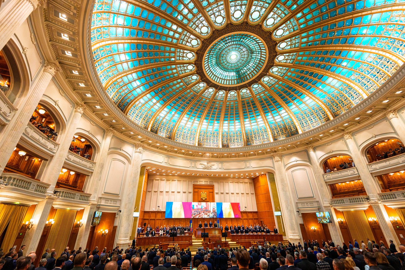 Romanian lawmakers back a minority government to end monthslong stalemate | iNFOnews.ca Romanian lawmakers back a minority government to end monthslong stalemate | iNFOnews.ca