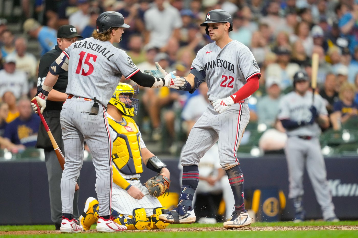 Jake Bauers' hitting and Luis Lara's fielding prove pivotal as Brewers beat Twins 4-3 in 10 innings | iNFOnews.ca Jake Bauers' hitting and Luis Lara's fielding prove pivotal as Brewers beat Twins 4-3 in 10 innings | iNFOnews.ca