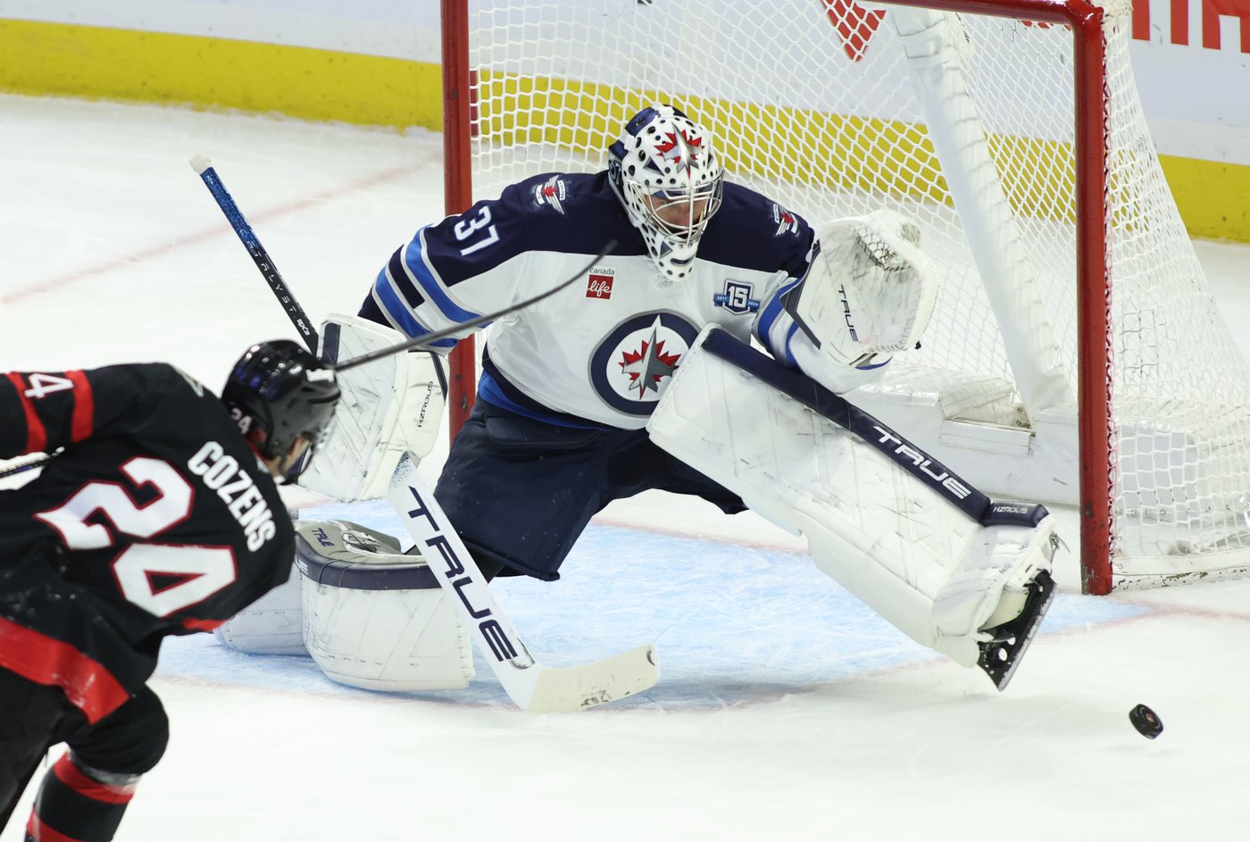 Hellebuyck happy to be with the Devils after a long wait for a trade from the Jets | iNFOnews.ca
