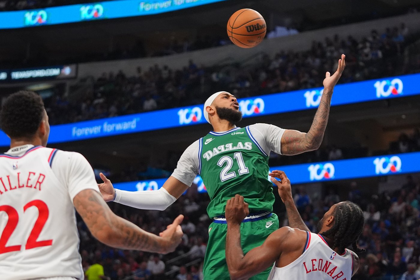 Garland scores 41 and Leonard adds 34 as Clippers extend Mavs' home losing streak to 11 games | iNFOnews.ca