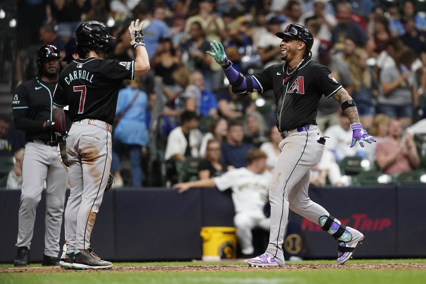 Pederson hits an early homer as the Diamondbacks blank the Brewers 5-0 | iNFOnews.ca Pederson hits an early homer as the Diamondbacks blank the Brewers 5-0 | iNFOnews.ca