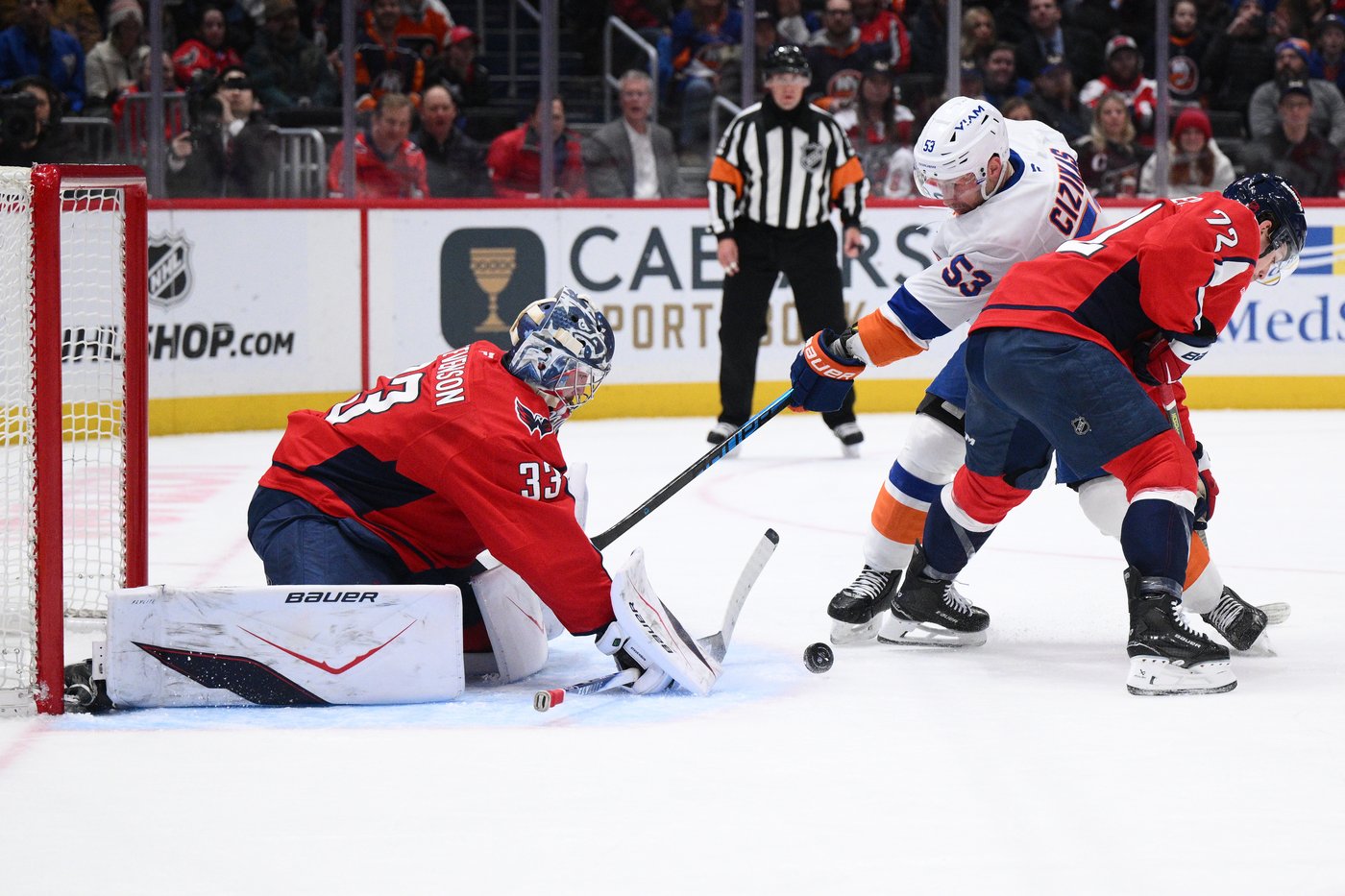 Capitals top Islanders 4-1 to pull within 2 points of 3rd place in the Metropolitan Division | iNFOnews.ca
