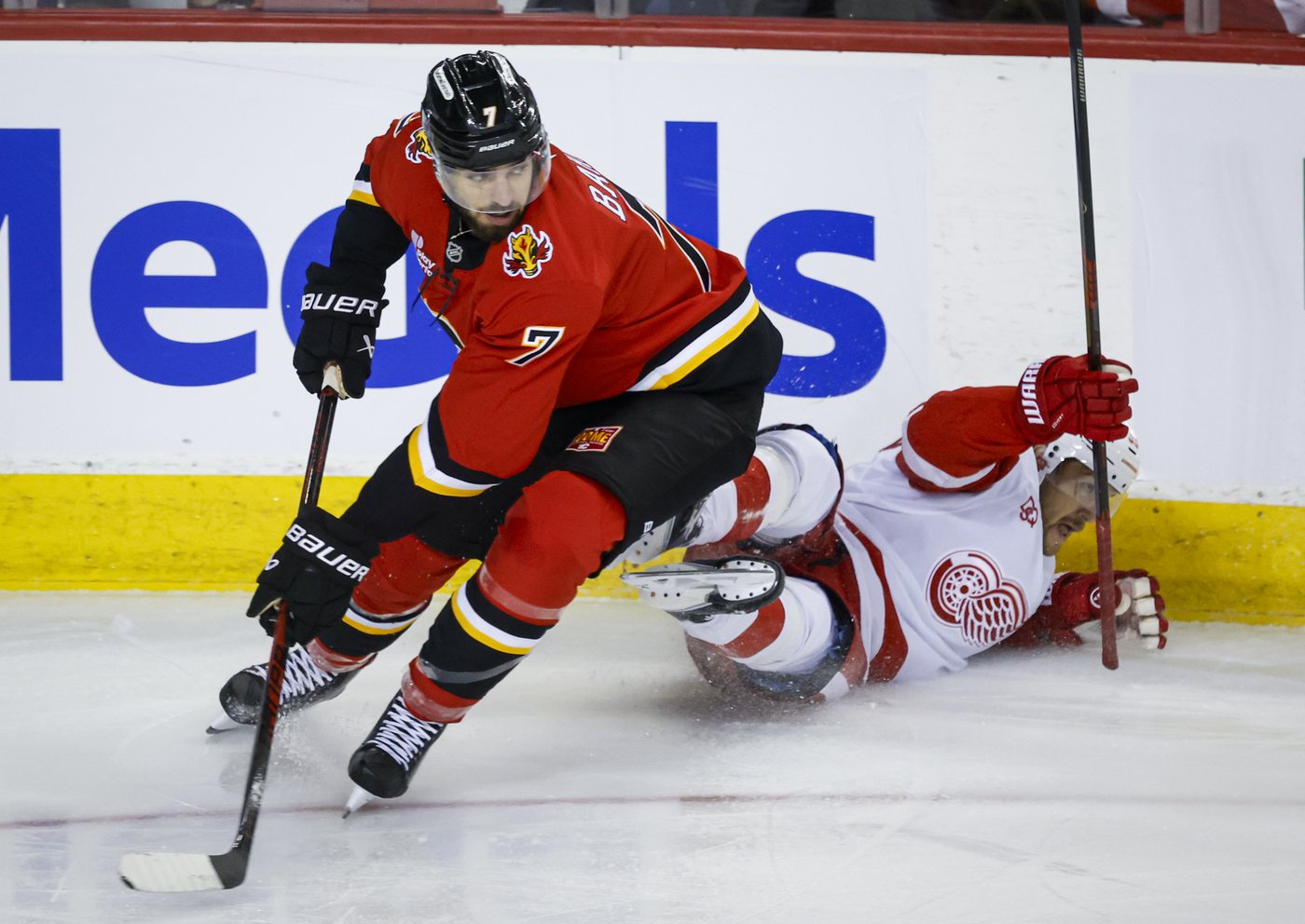 Farabee, Cooley lead Flames to third straight win with 4-1 decision over Red Wings | iNFOnews.ca Farabee, Cooley lead Flames to third straight win with 4-1 decision over Red Wings | iNFOnews.ca