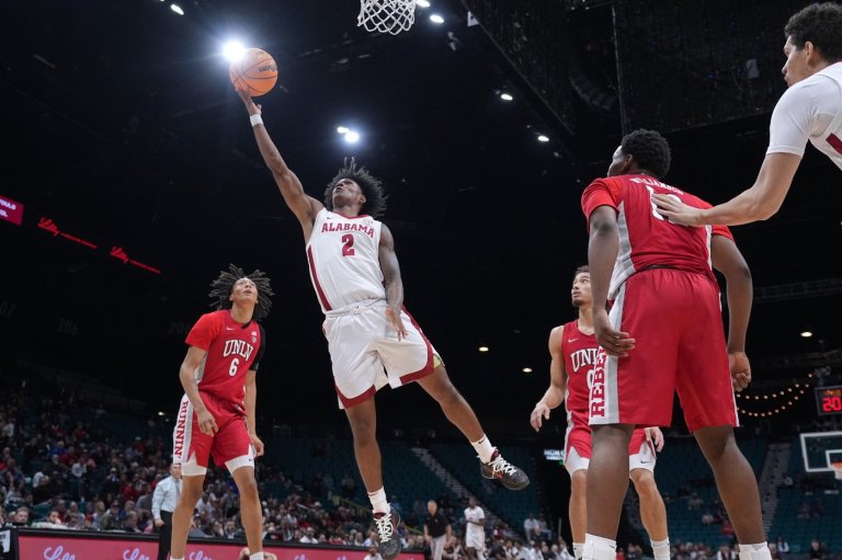 Aden Holloway scores 26 as Alabama routs UNLV 115-76 | iNFOnews.ca