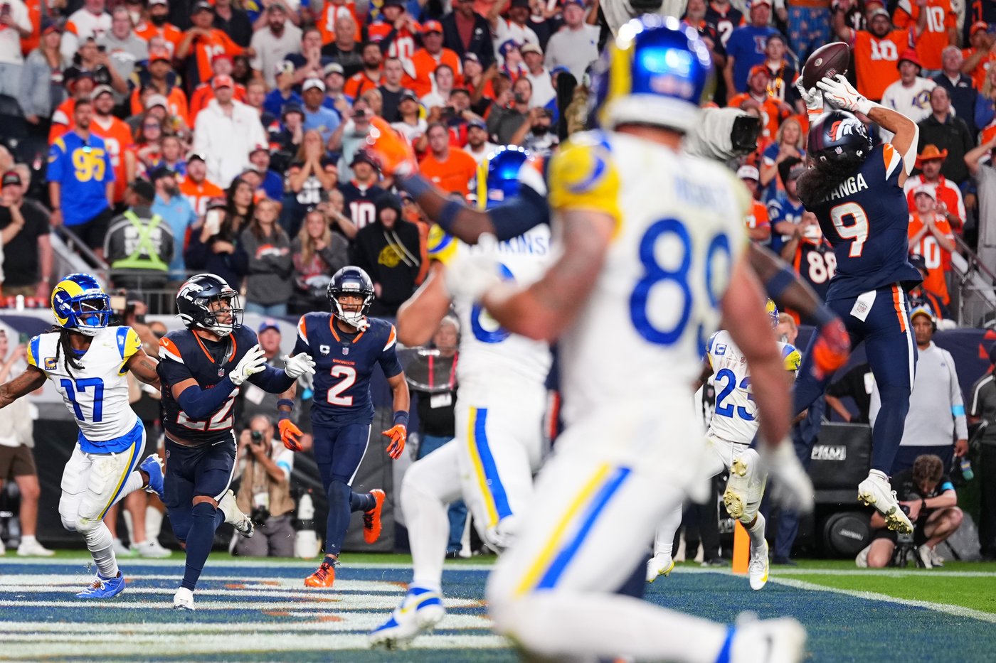 Broncos safety Talanoa Hufanga’s ball-machine grind pays off with pair of picks in win over Rams | iNFOnews.ca Broncos safety Talanoa Hufanga’s ball-machine grind pays off with pair of picks in win over Rams | iNFOnews.ca