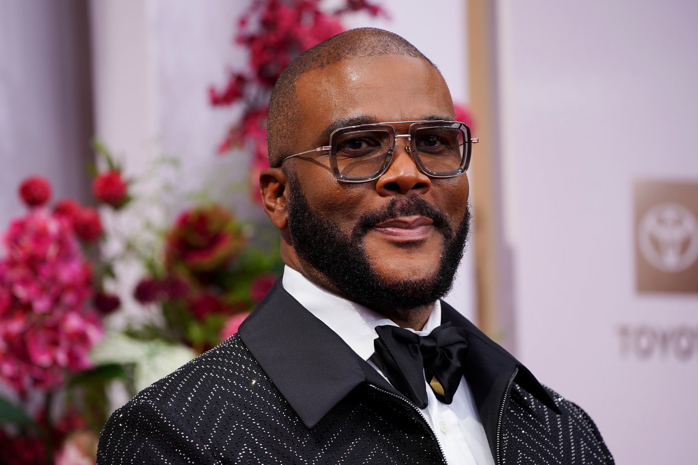Tyler Perry's accuser sent messages of gratitude and friendship years after alleged assault | iNFOnews.ca Tyler Perry's accuser sent messages of gratitude and friendship years after alleged assault | iNFOnews.ca