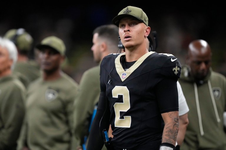 Questions surround the Saints' QB situation after a switch during a listless 23-3 loss to the Bucs | iNFOnews.ca Questions surround the Saints' QB situation after a switch during a listless 23-3 loss to the Bucs | iNFOnews.ca