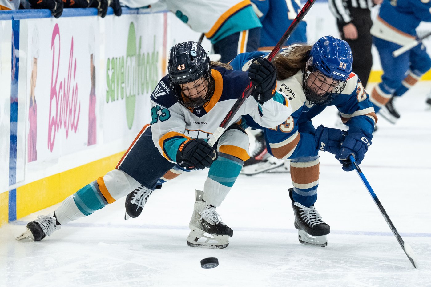 Segedi scores, Vancouver Goldeneyes snap skid with 5-2 win over New York Sirens | iNFOnews.ca Segedi scores, Vancouver Goldeneyes snap skid with 5-2 win over New York Sirens | iNFOnews.ca