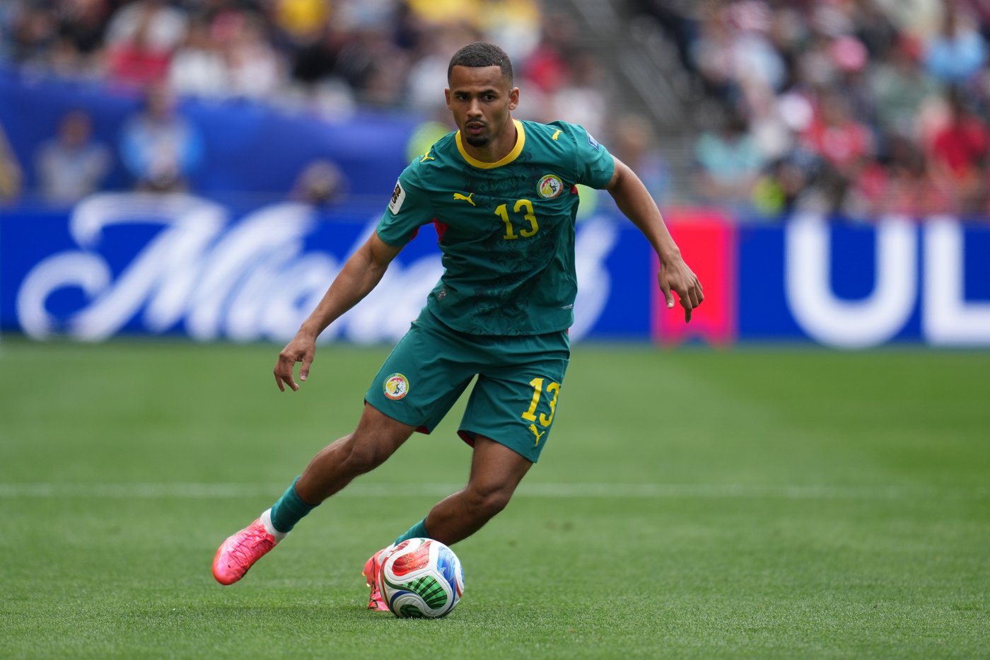 English clubs spend a staggering $4.7B in transfer window as Fernandez signing caps $600M City spree | iNFOnews.ca