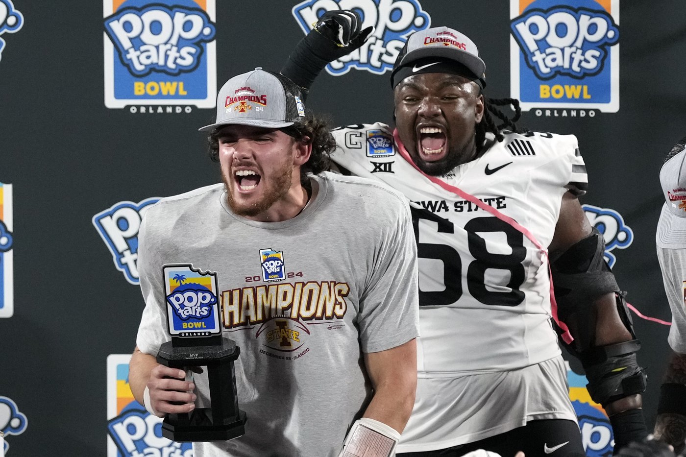 No. 18 Iowa State wins 11 games for 1st time, tops No. 15 Miami 42-41 in Pop-Tarts Bowl | iNFOnews.ca